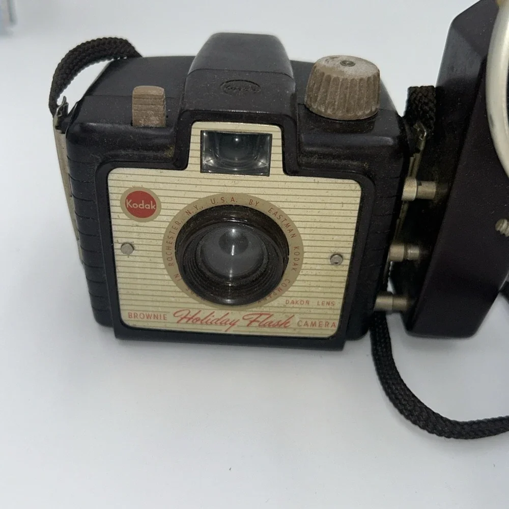 Lot Of 3 Vintage Kodak Cameras 35mm & Disc With Case & Documents‎ Untested